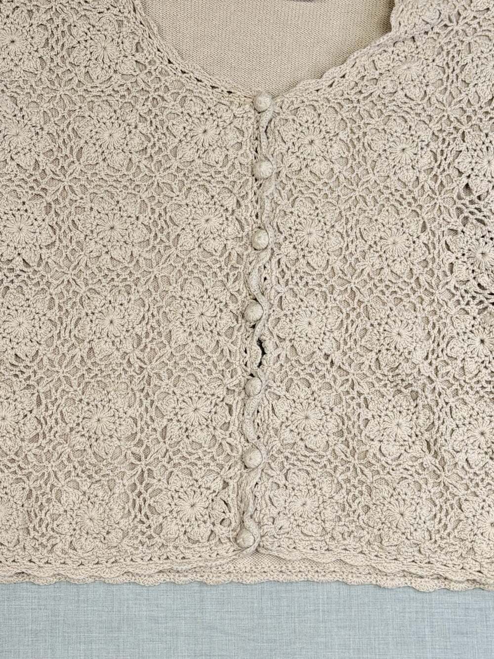 Jaclyn Smith Classics Floral Crochet Short Sleeve Cardigan, Size Medium - Picture 6 of 6